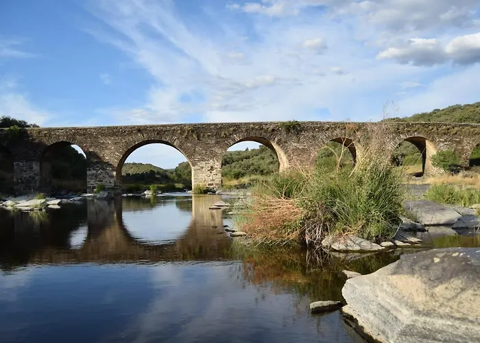 Bungalows, Vega De Francia Camping Sotoserrano
